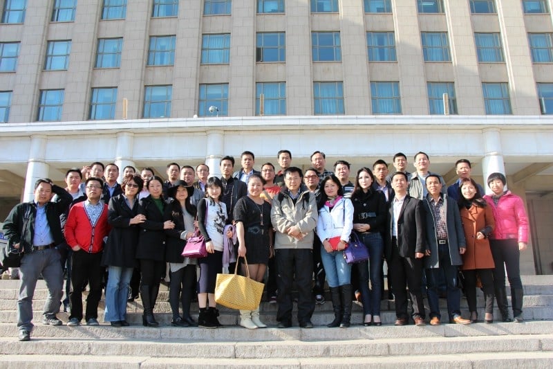 清華大(dà)學上海财經大(dà)學同學風(fēng)采