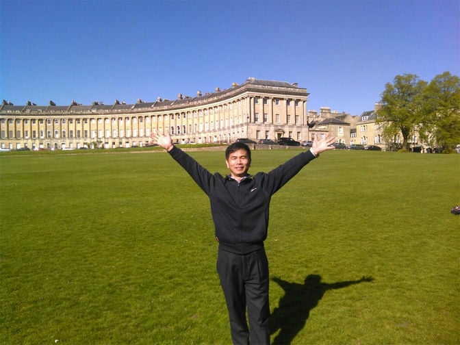 深圳會計師事務所|英國(guó)皇家新月樓|清華北大(dà)同學合影(yǐng)